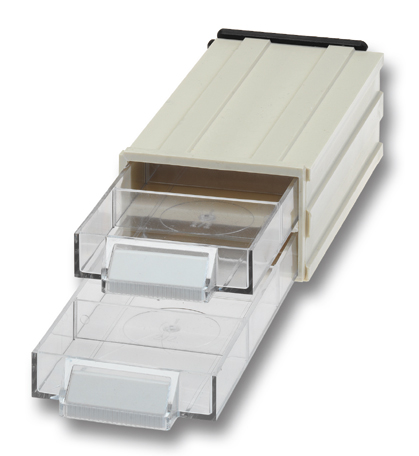 Flume-box 2/2 with 2 drawers and 2 removable compartment dividers. Drawers inside 129 x 57 x 13 mm.